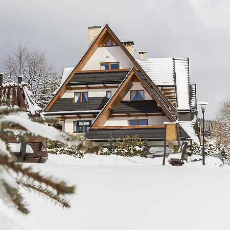 Udanypobyt Apartamenty Snowbird 考斯赛力克 外观 照片